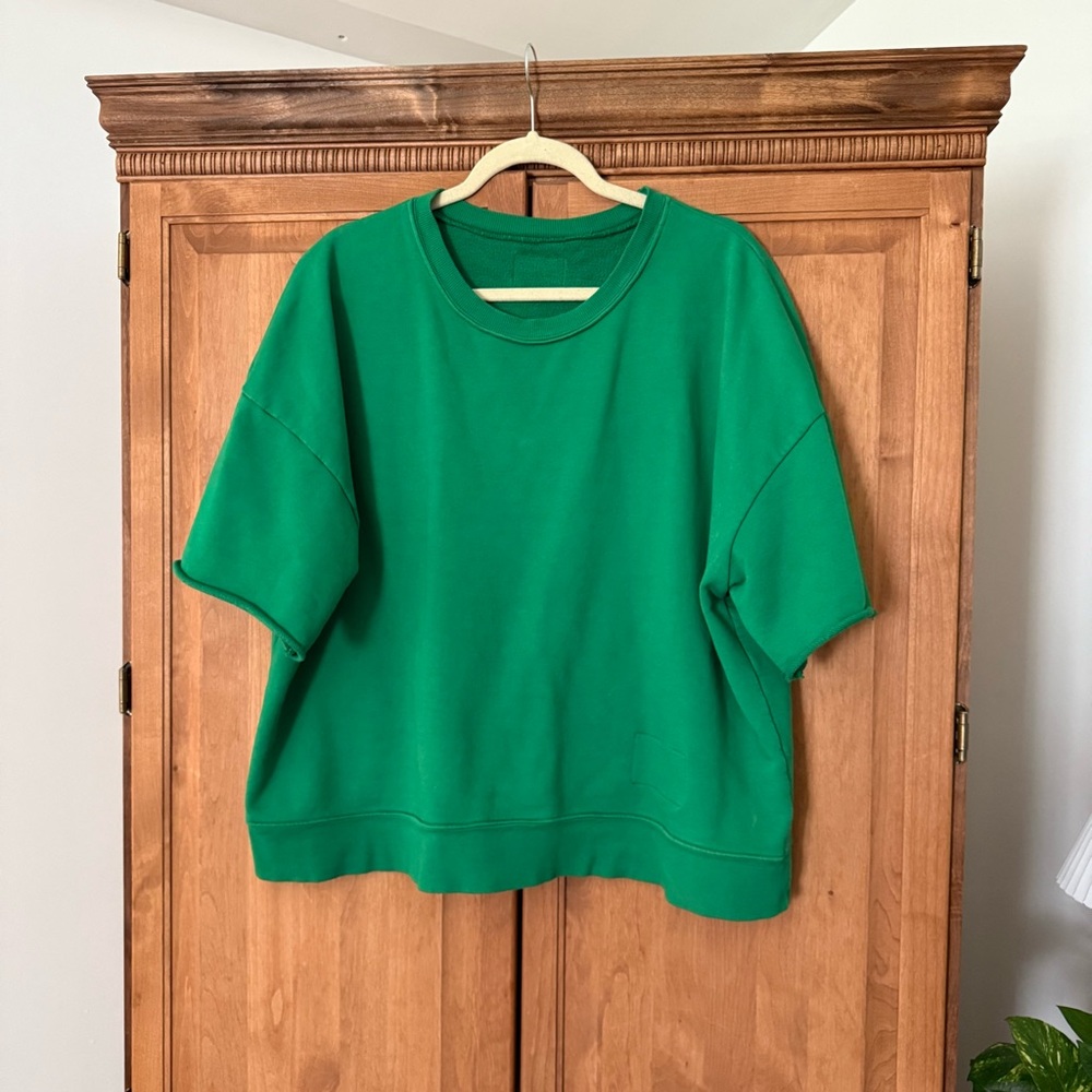 daily drills cropped sleeve crew